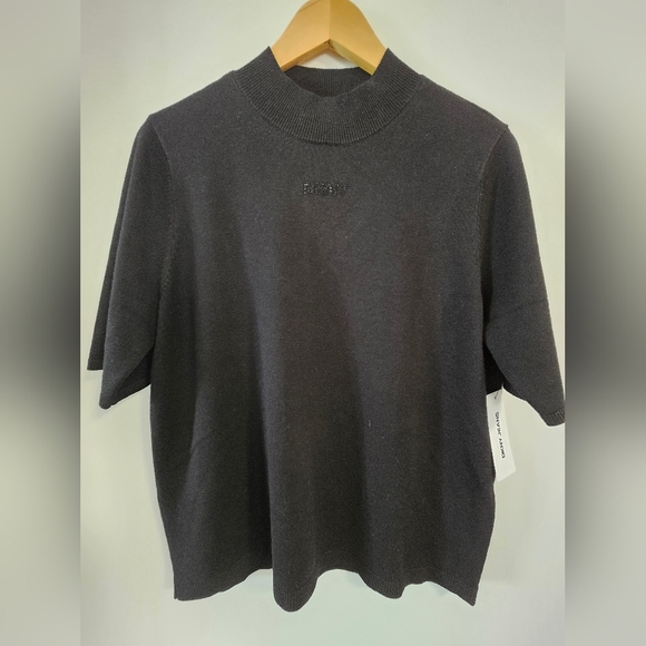 DKNY Black Short Sleeve Front Logo Knit Sweater Top Rayon Size L - Picture 3 of 8